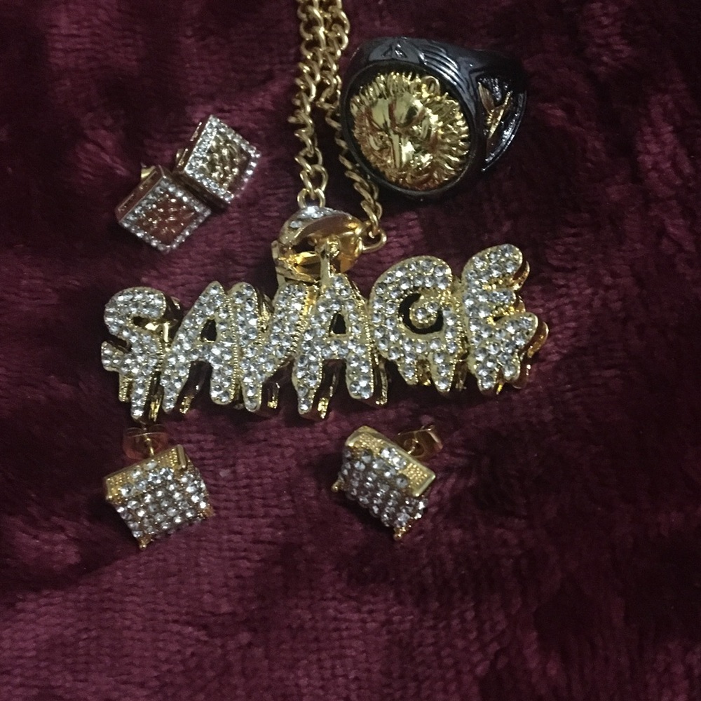 ⚜️Savage bundle⚜️everything included😉🤑